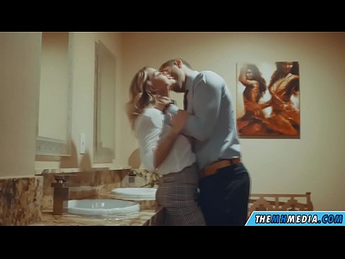 ❤️ Keď vás prsnatá blondínka zvádza na verejných toaletách ❤ Šukanie na nás sk.xsexshop.ru ❌️